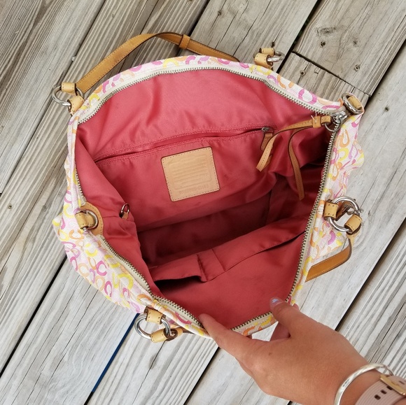 Coach Purse - Picture 3 of 3